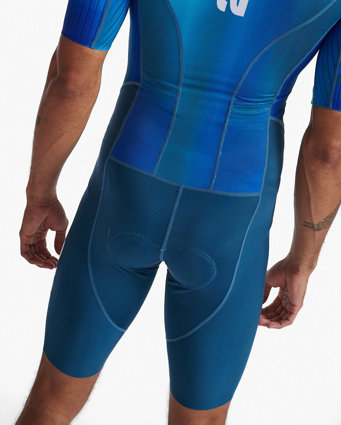 2XU Aero Sleeved Tri-Suit - Men's - The Triathlon Store